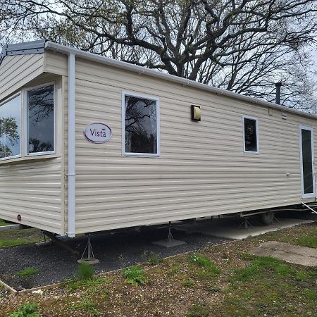 14 Greenwood Thorness Bay Porchfield  Exterior photo